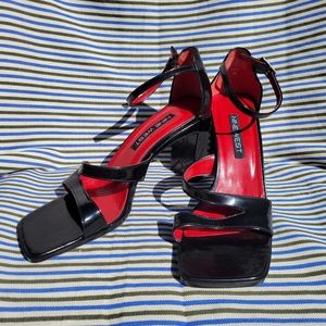 90s Vintage Nine West Square-toe heels